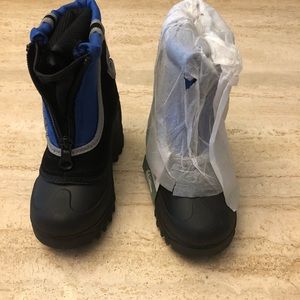 Boys winter boots